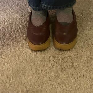 Beklina Margo Sneaker Slip On Burgundy Maroon Oxblood. Size 8